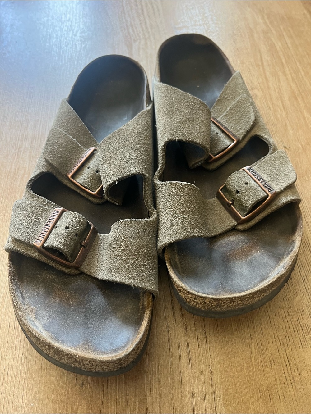 Birkenstock Arizona Tan Grey Soft Footbed Suede Leather Unisex Sandals Size 43